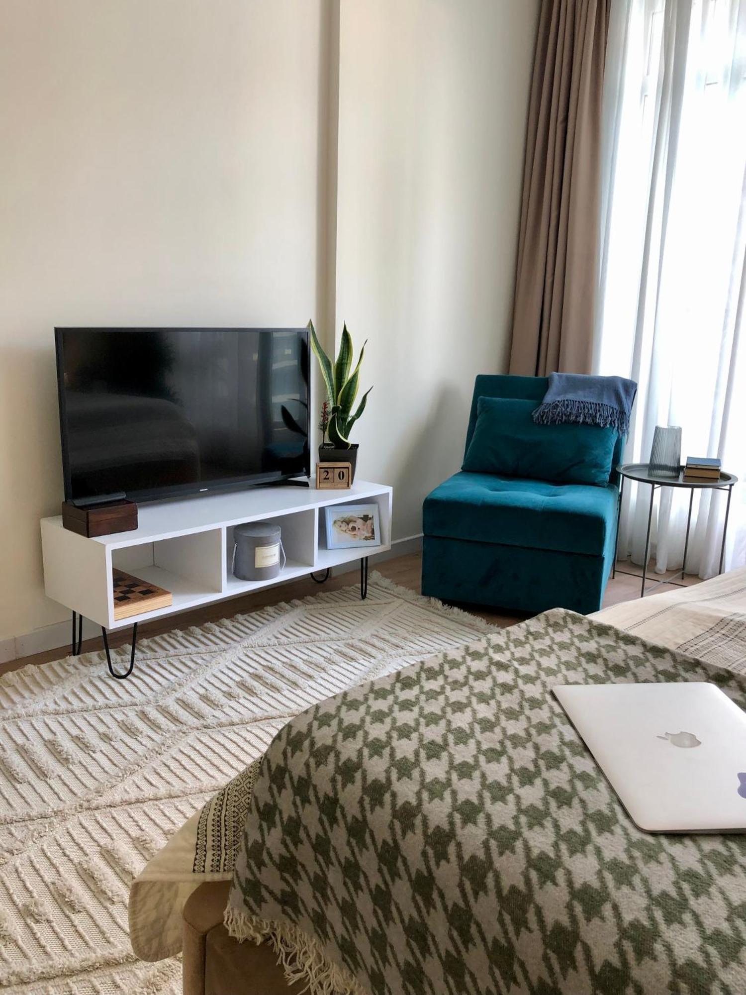 White Apartment Batumi Bagian luar foto