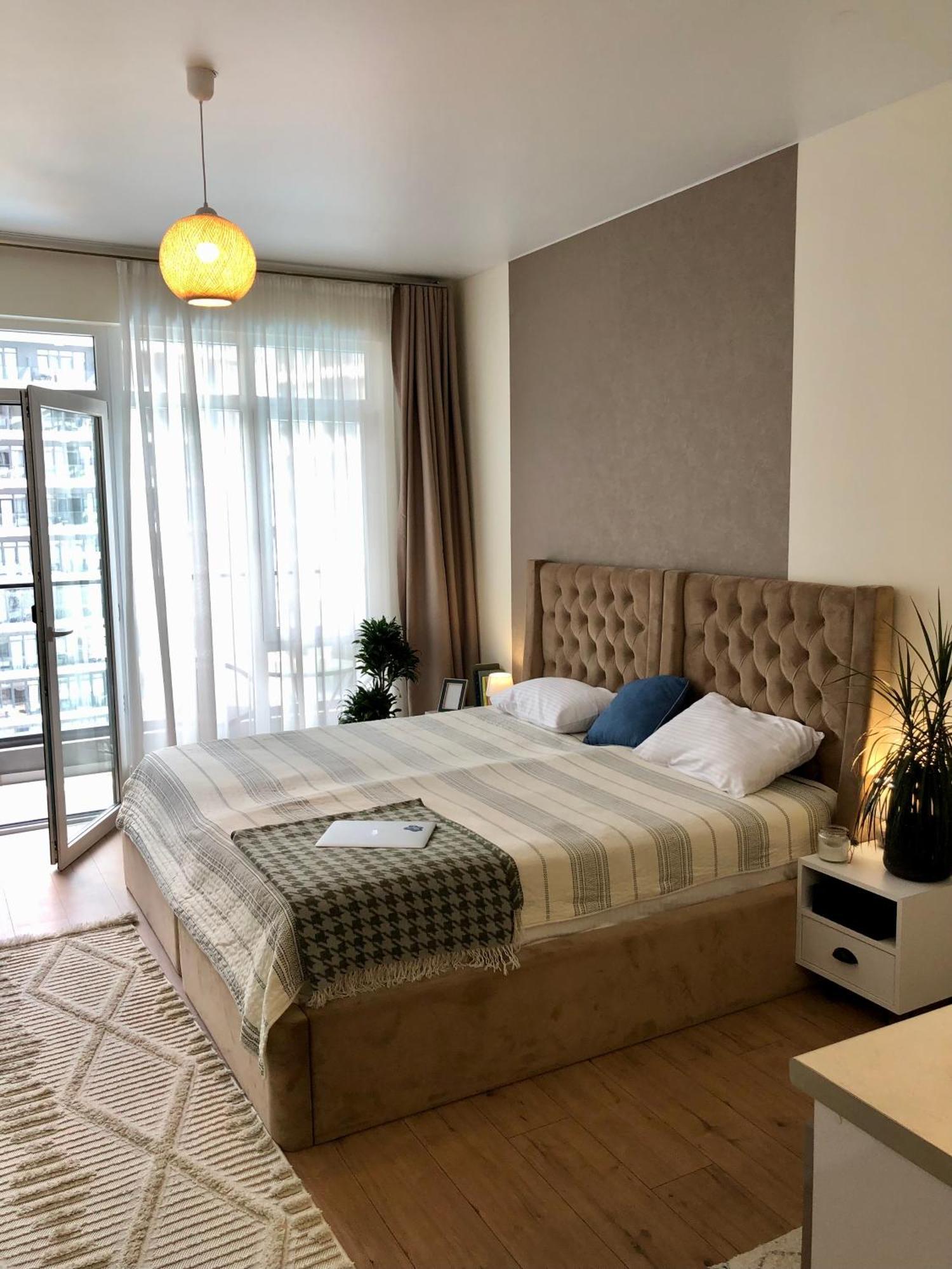 White Apartment Batumi Bagian luar foto